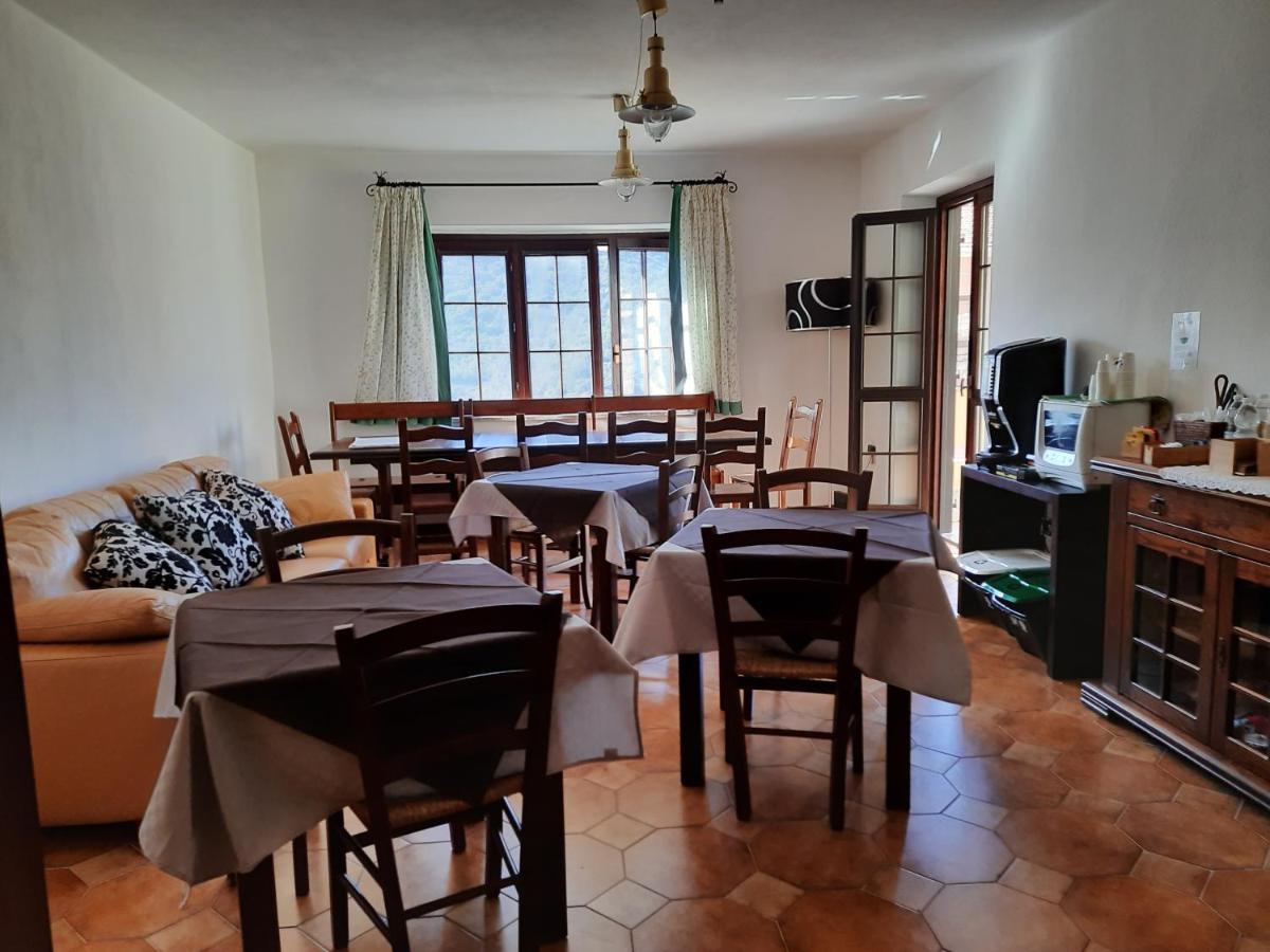 Sa Stiddiosa Guesthouse Gadoni Buitenkant foto